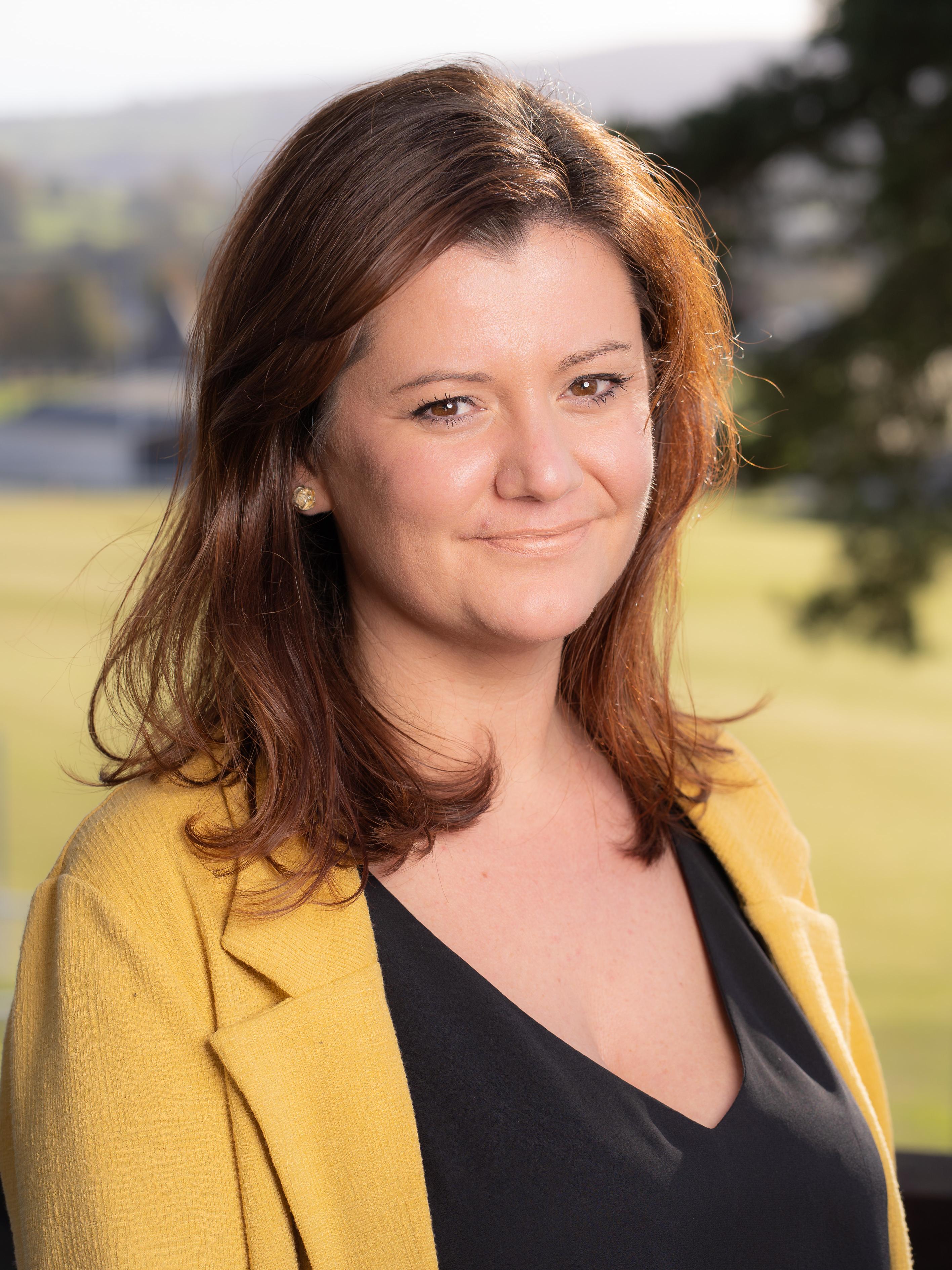 Laura Alexander Headshot